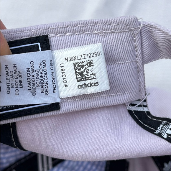 Adidas Baseball Cap Adjustable in pale lilac - Picture 7 of 7
